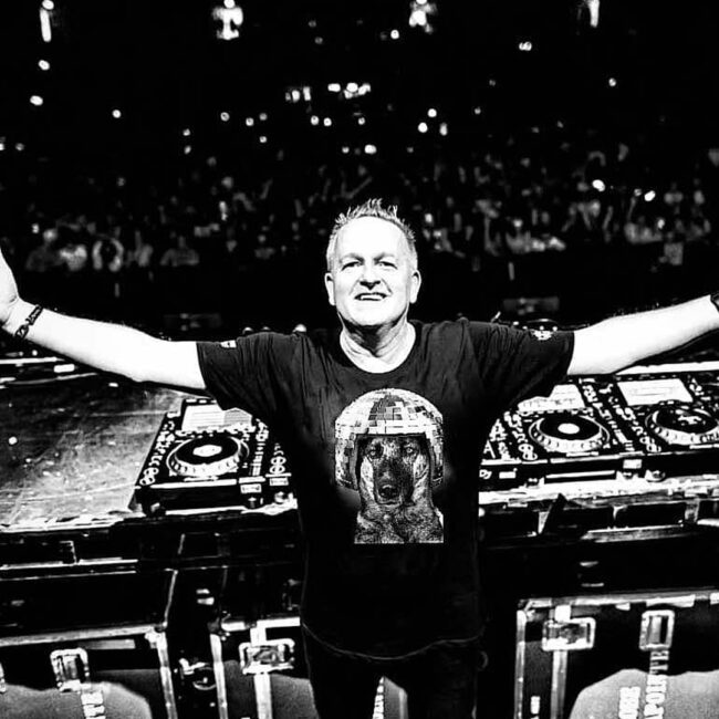 Boka-DJ SASH!